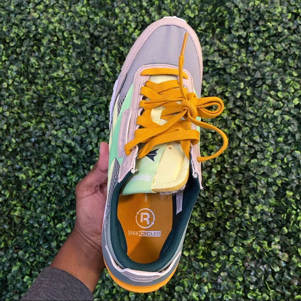 Reebok CL Legacy - Picture 2 of 7